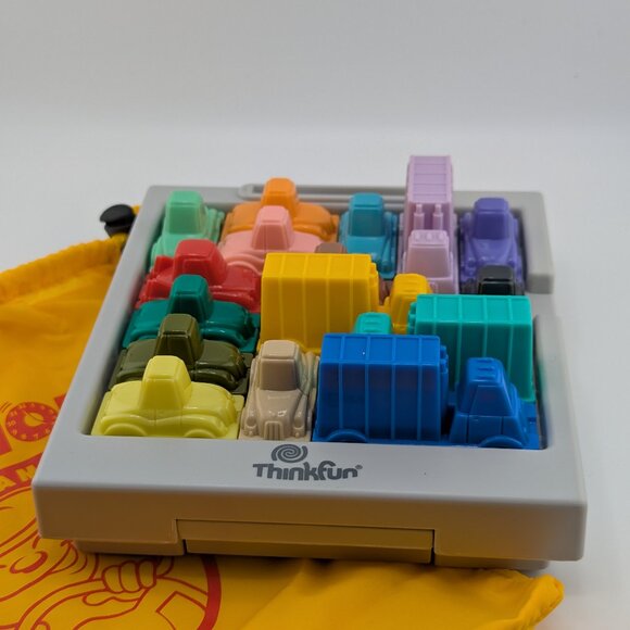 Rush Hour Game by ThinkFun – Complete, w/ Travel Bag! - Picture 1 of 4